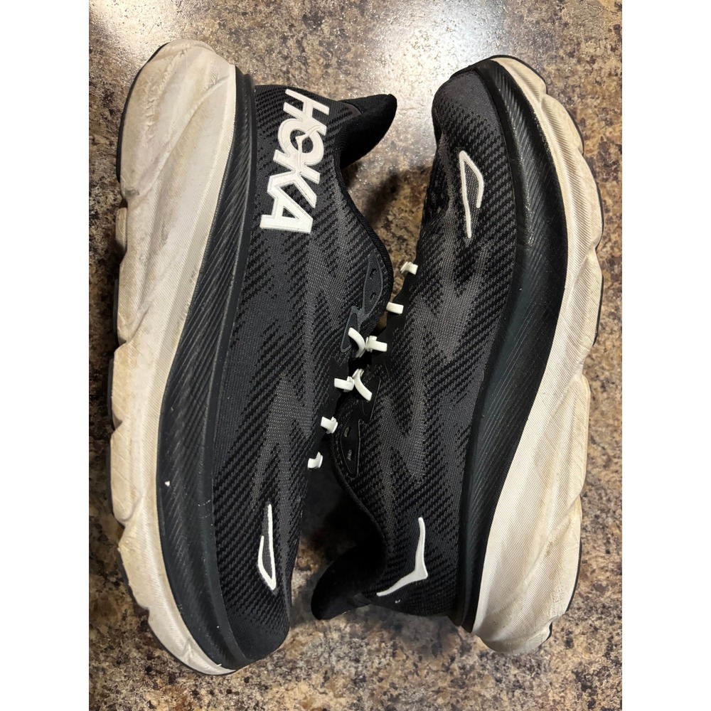 Hoka Clifton 9 Wide Running Shoes Womens 7.5D Black White Sneakers 1132211 BWHT - Picture 6 of 12